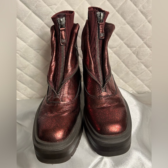 Sam Edelman Linds Red Metallic Distressed Zipper Boots Size 7.5 - Picture 3 of 10